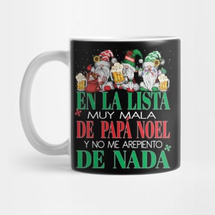 En La Lista Muy Mala de Papá Noel y No Me Arrepiento de Nada Christmas Xmas Gnomes Mug